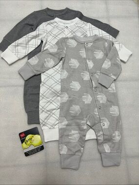 3 pk Baby Boys Bundle Hanes Ultimate Flexy One-Piece Bodysuit Size 0-6 Months